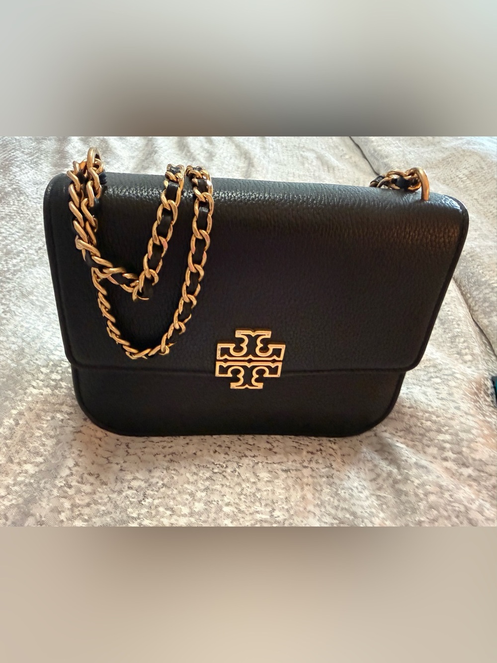Tory Burch Black Leather Shoulder Bag with Gold Chain and Logo
